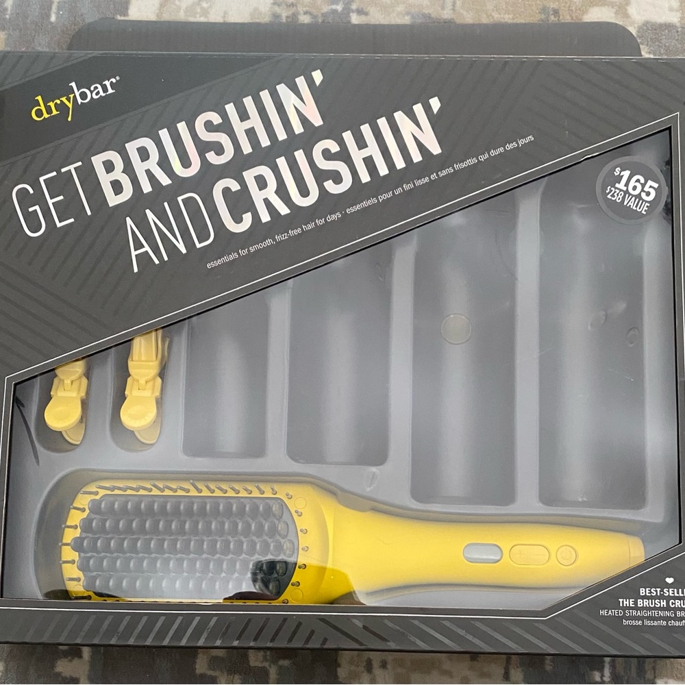 DryBar The Brush Crush NIB and hair clips - Picture 2 of 5